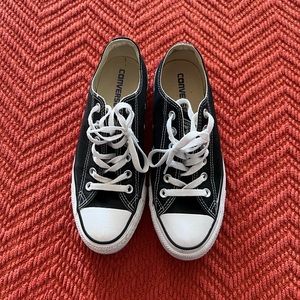 CONVERSE low tops black size 8.5 womens